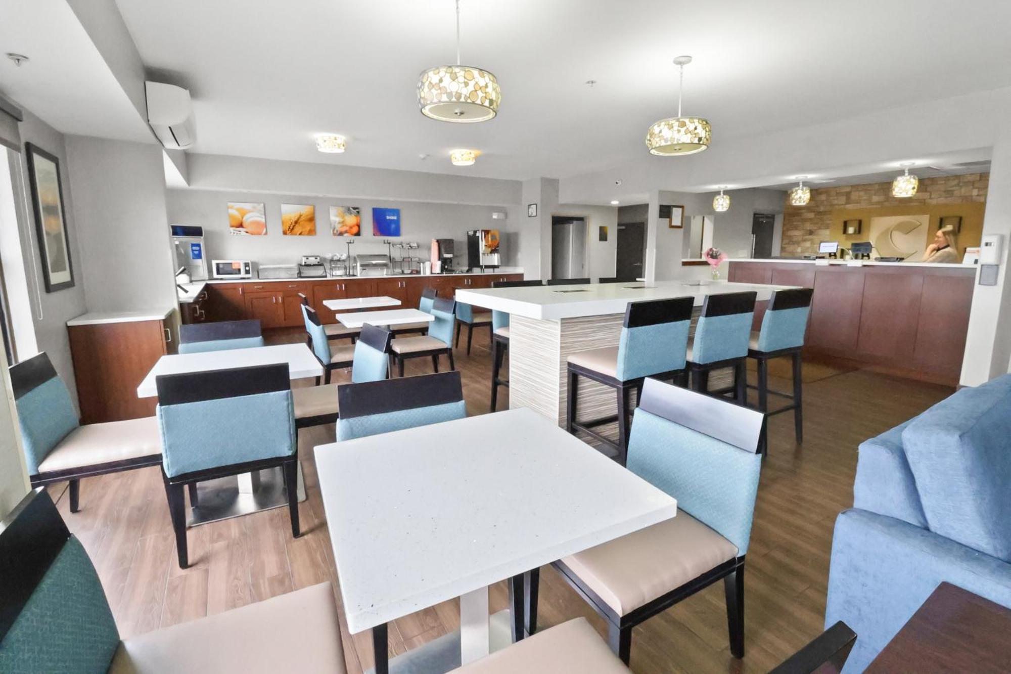 Comfort Inn Dunn Near I-95 Экстерьер фото